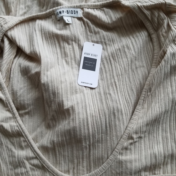 Gorgeous maternity dress - Picture 2 of 4